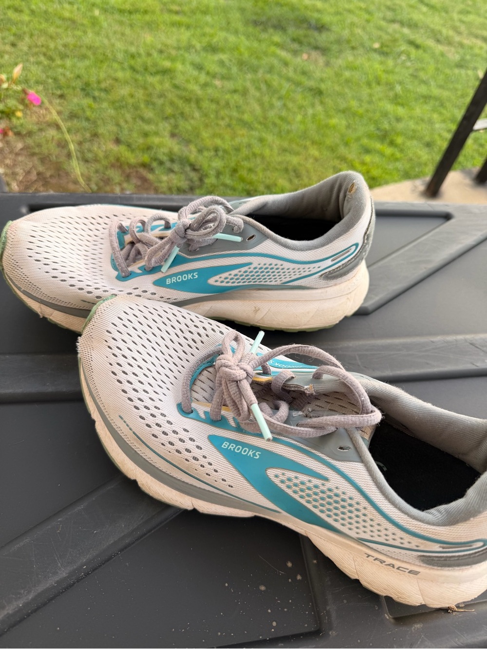 Brooks Women’s Athletic Running Shoes in Light Gray and Teal Blue